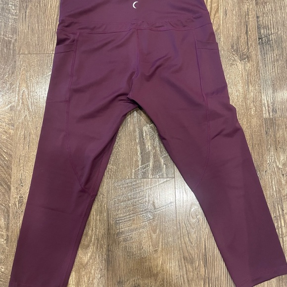 ZYIA Women’s Leggings in Rich Purple Size 8 - Picture 3 of 5